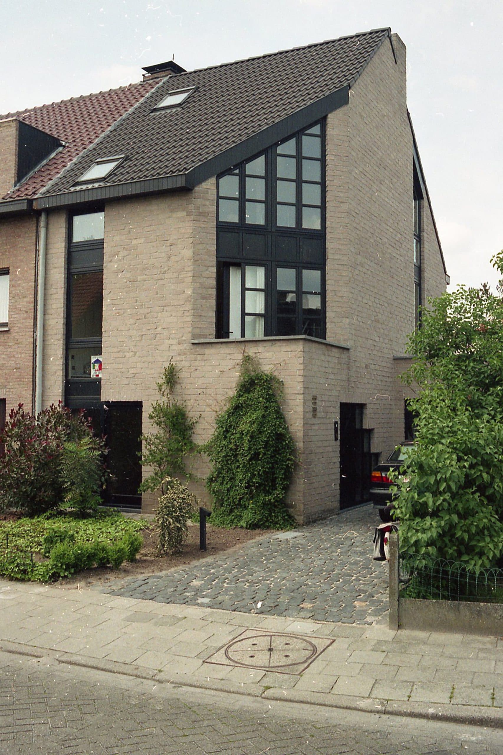 Half-open-bebouwing : nieuwbouwééngezinswoning